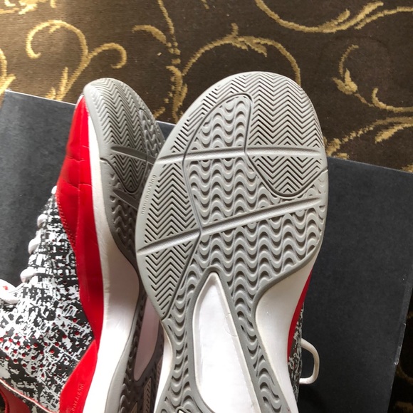 Adidas DRose basketball shoe - Picture 5 of 5